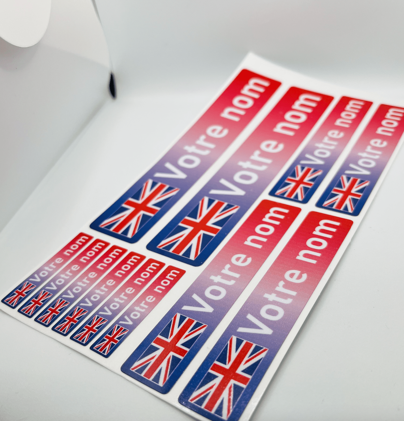 Pack x12 Stickers Royaume unis UK couleurs Nom prénom vélo casque sticker autocollant personnalisé
